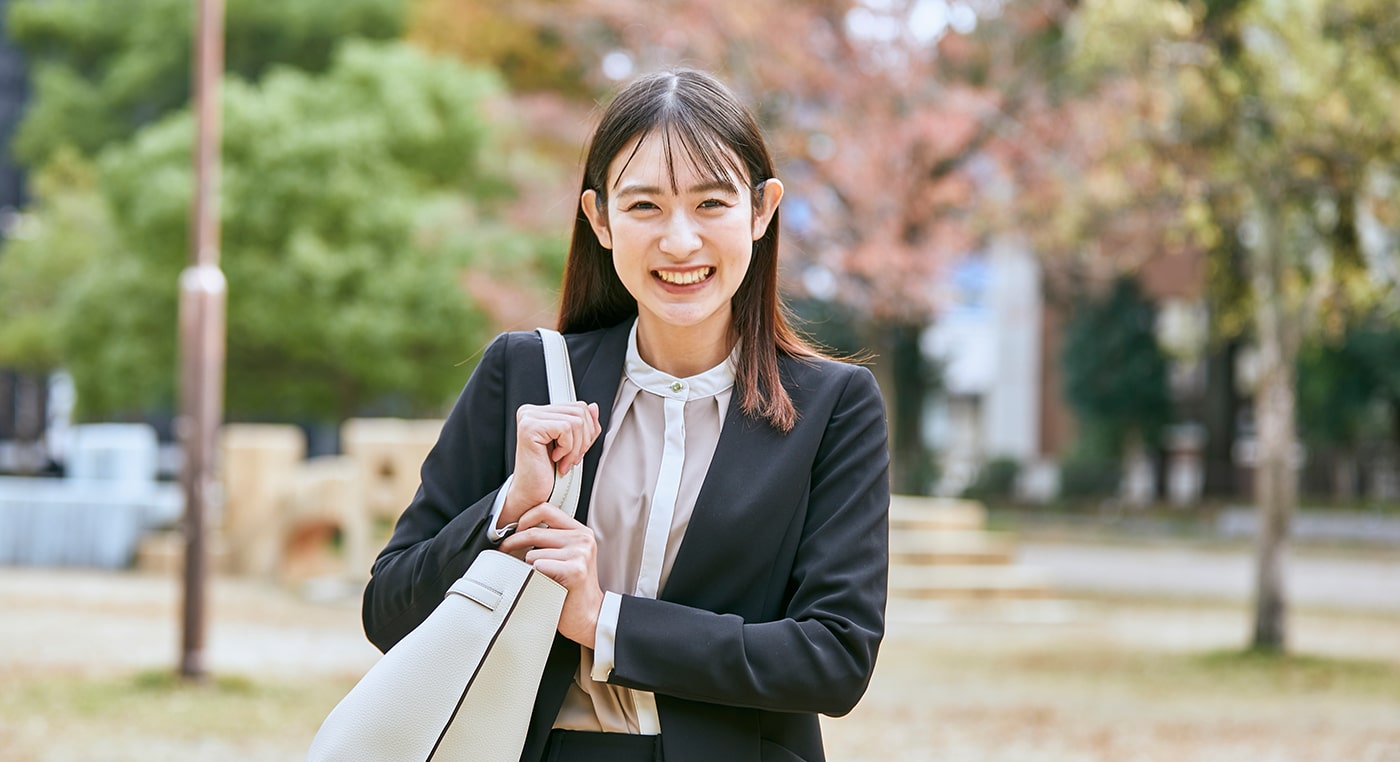 先輩社員へのインタビュー