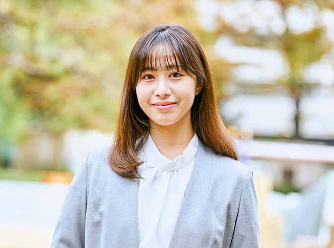 先輩社員へのインタビュー